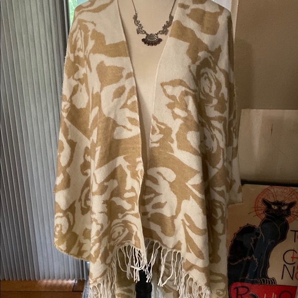 Accessories - Beige and White Floral Shawl with Fringe